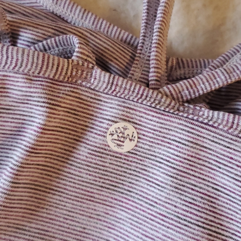 Manduka Tank - Picture 4 of 4